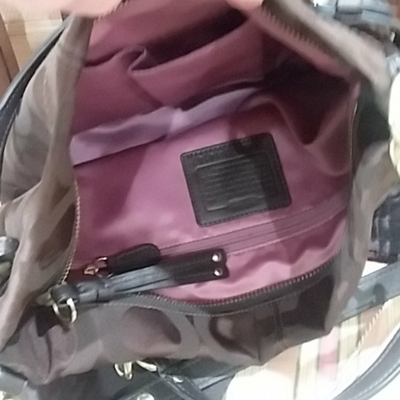 ❤️‍🔥BNWOT COACH Optic Satchel!! - Picture 7 of 12